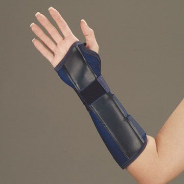 DeRoyal Hospital Grade Wrist/Forearm Splint, Canvas * 6", Blue, Hook & Loop, Left, Ped * 1 Per EA STAT  Brand 1060025 - Home Health Superstore